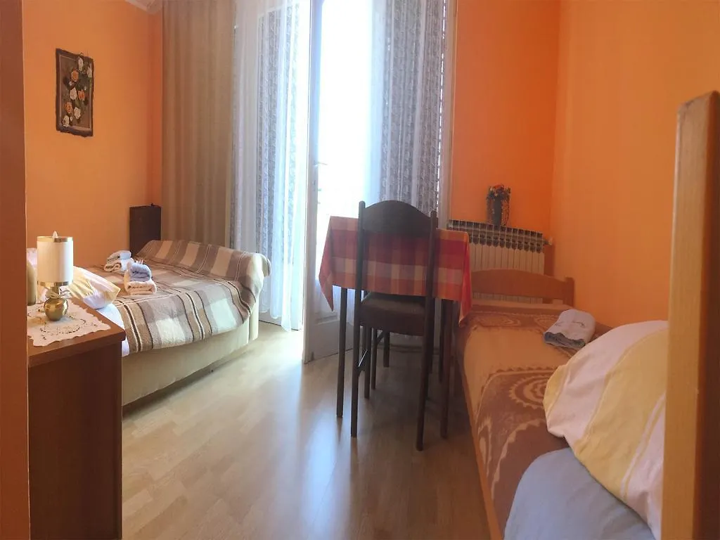 Guesthouse Villa Manda 3*, Lovran